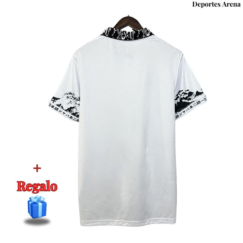 Camiseta Edición Especial Naruto - Itachi 25/26