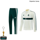 Chándal Real Madrid adidas Originals 2026/27 Crema y Verde – frontal