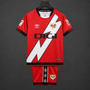 Conjunto Niño Rayo Vallecano 2ª Equipación 2026/27 - foto real