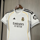 Conjunto Niños Real Madrid - Primera Equipación Blanca 25/26