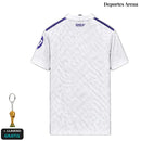 Camiseta Real Madrid Edición Especial – Blanca con Cuello Polo Morado